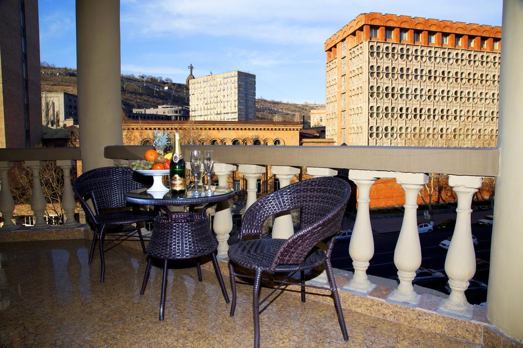 فندق فندق امبيريال بالاس يريفان المظهر الخارجي الصورة